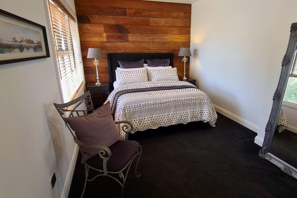 Apartment 4 - Haddin Court - Chic Ny Loft Style Blenheim Exterior photo